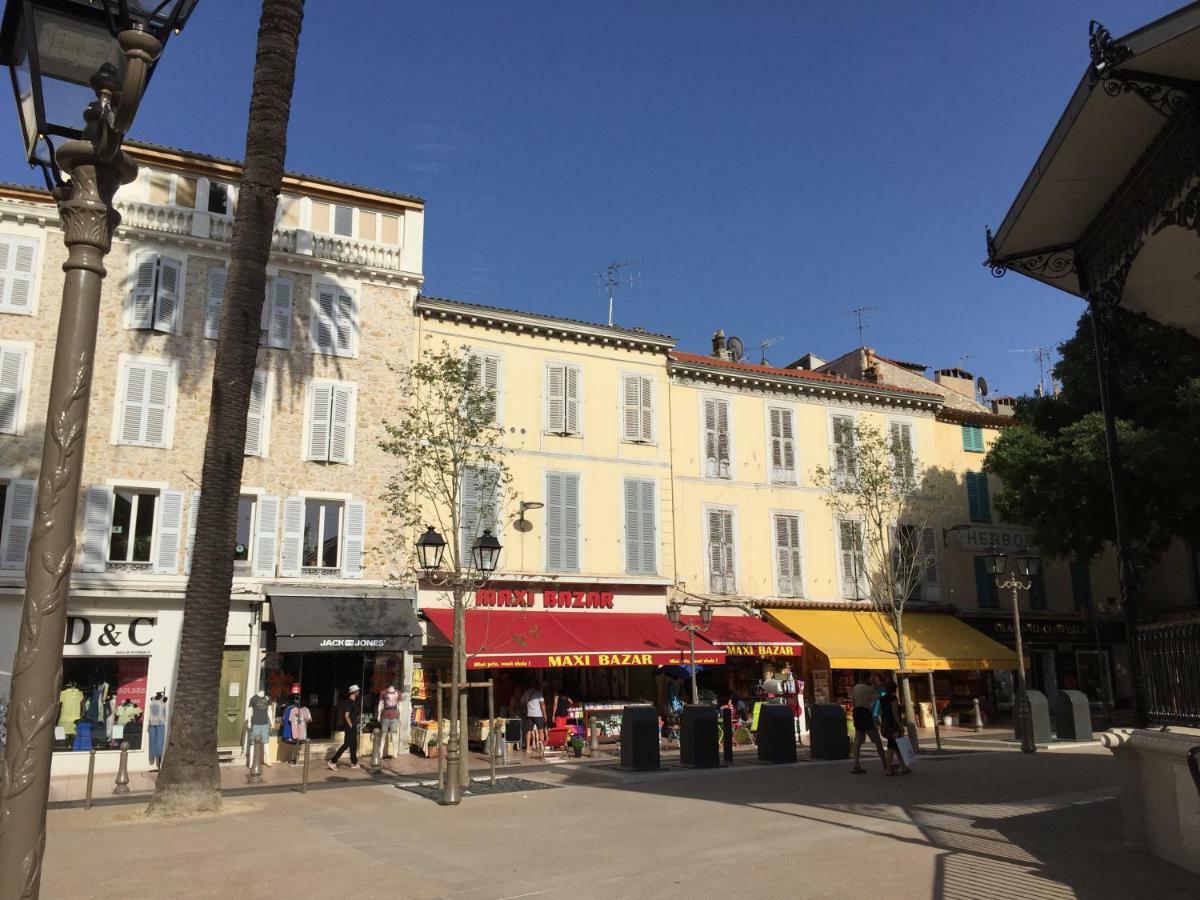 Bright & Modern Apartment In The Heart Of Antibes Ngoại thất bức ảnh