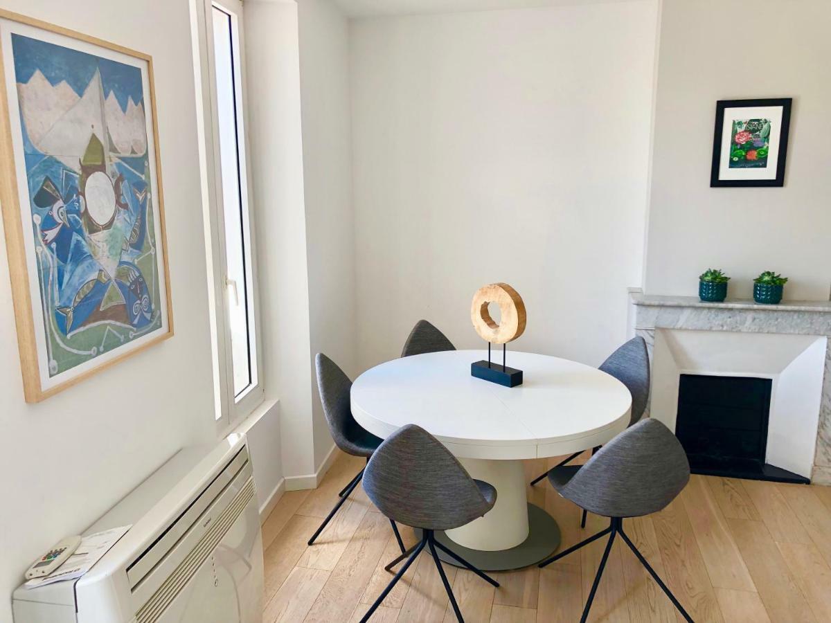 Bright & Modern Apartment In The Heart Of Antibes Ngoại thất bức ảnh